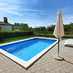 Family Friendly House With A Swimming Pool Mofardini, Istria - Sredisnja Istra - 20586 בית נופש
