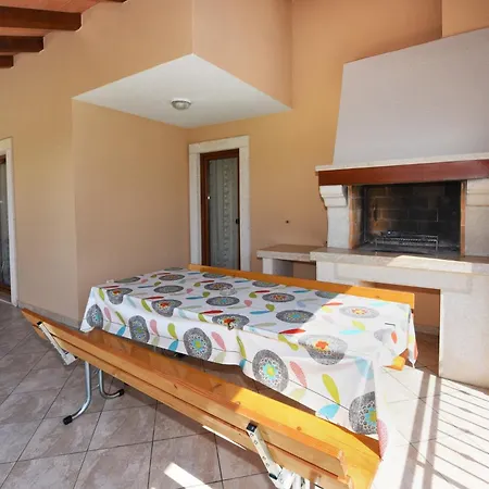 Family Friendly House With A Swimming Pool Mofardini, Istria - Sredisnja Istra - 20586 Mofardini